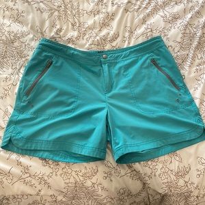 Title Nine ladies Rogue shorts